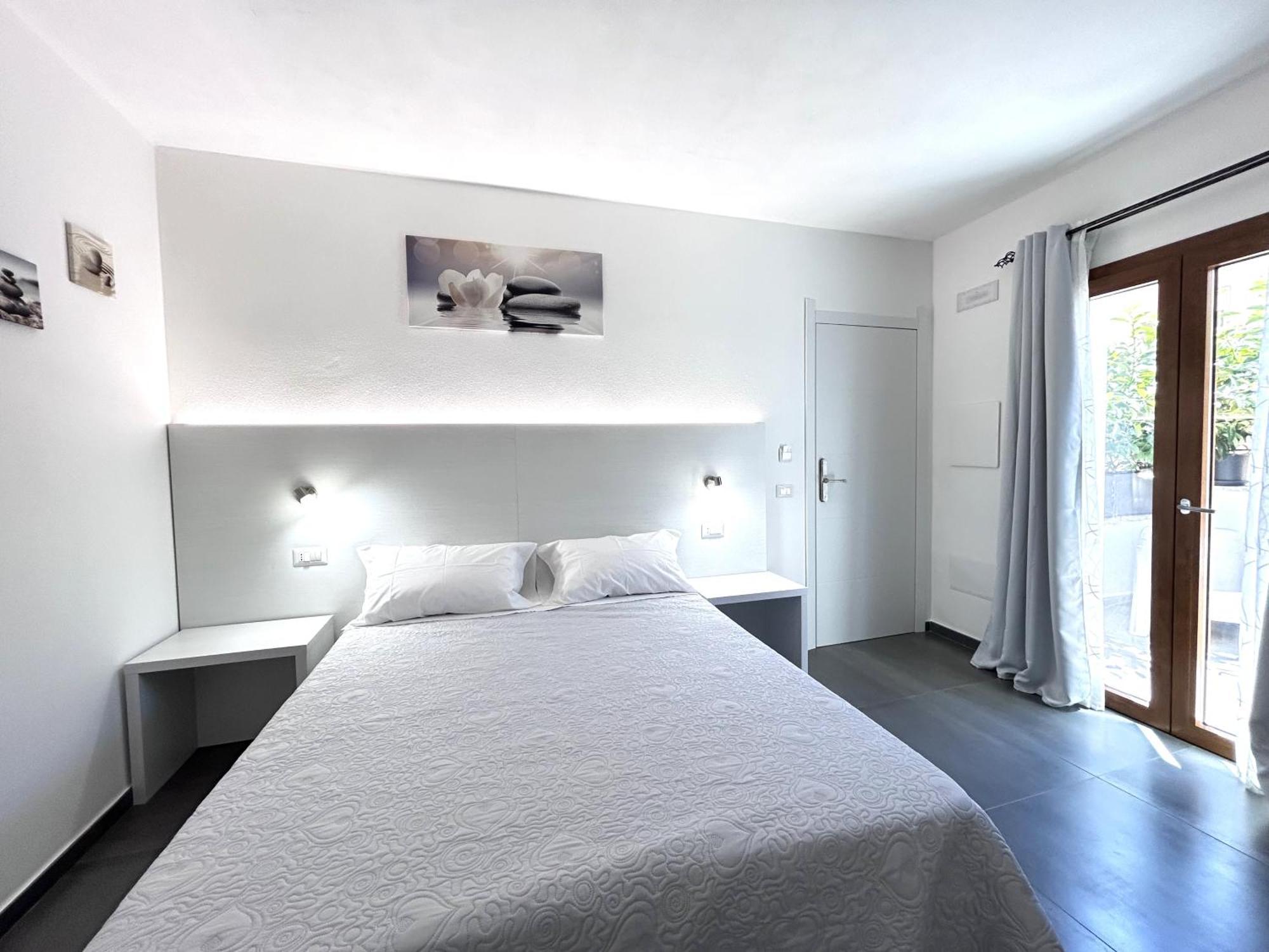 Longevity Hotel Тортоли Экстерьер фото